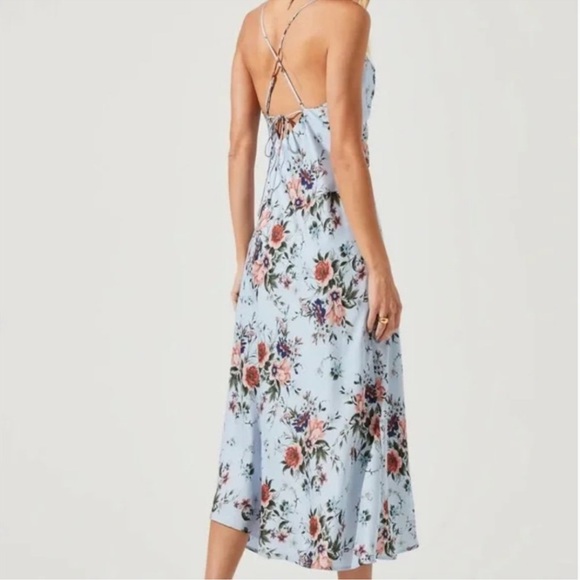 ASTR The Label Gaia Floral Midi Dress in Blue Rust Floral - Picture 2 of 7